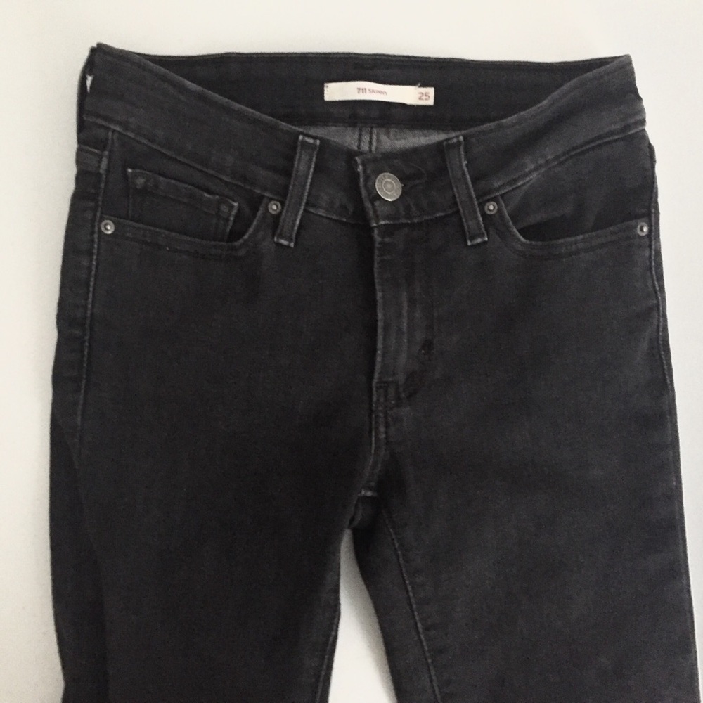 Levi’s 711 Skinny Jeans
